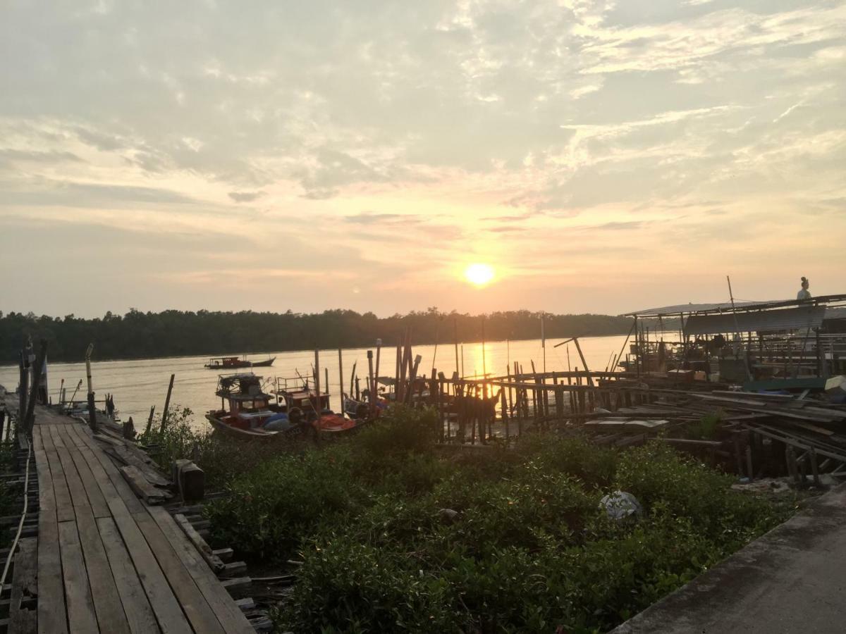 Gone Fishin' @ Kuala Selangor Apartment Exterior photo